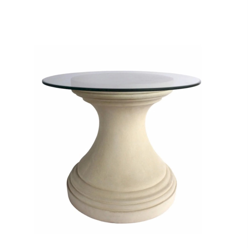 Round Table P58131